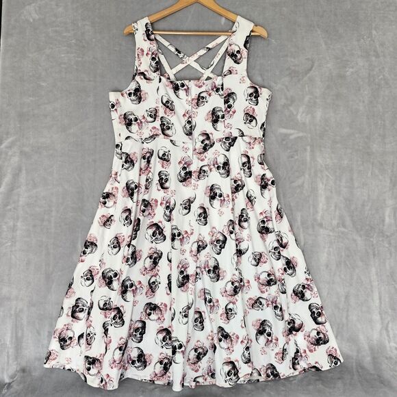 Torrid Dress Womens 14 Skull Rose Print Strappy Criss Cross Fit Flare Skater - Picture 13 of 14